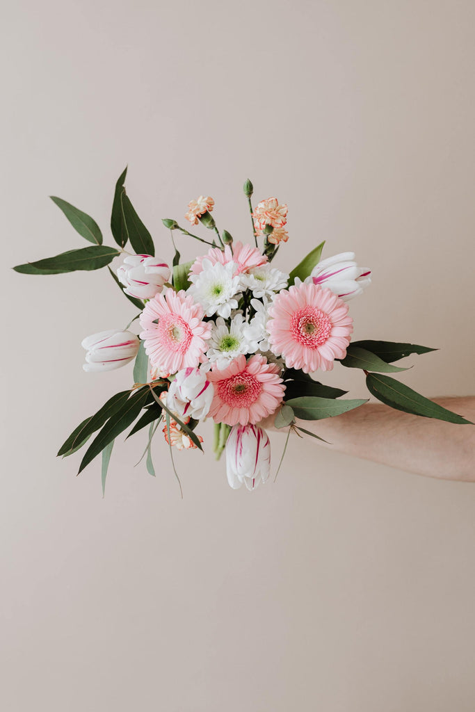 What are the best florists in or near Aline, Oklahoma? 